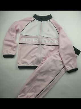 Title: Jordan Girls 2PC Tracksuit Set Pink Foam Size 4T NWT